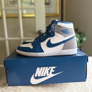 Jordan 1 Retro High OG (True Blues)